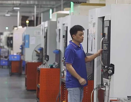 soci&eacute;t&eacute; de services CNC